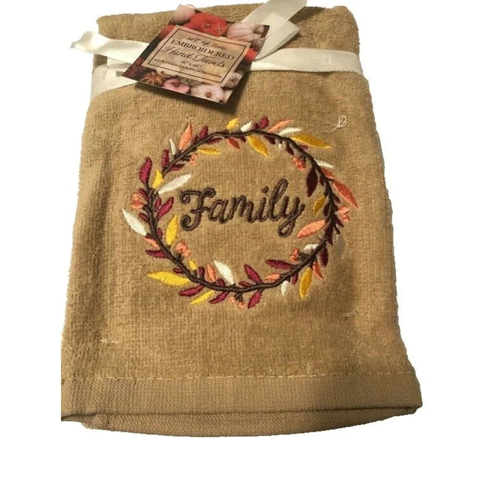 Thanksgiving Hand Towels Embroidered Bathroom Beige Harvest Family Fall Set of 2